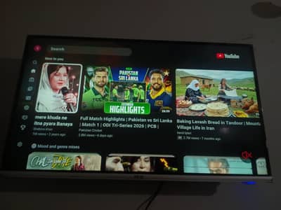 HI Q SMART LED TV 32 INCH