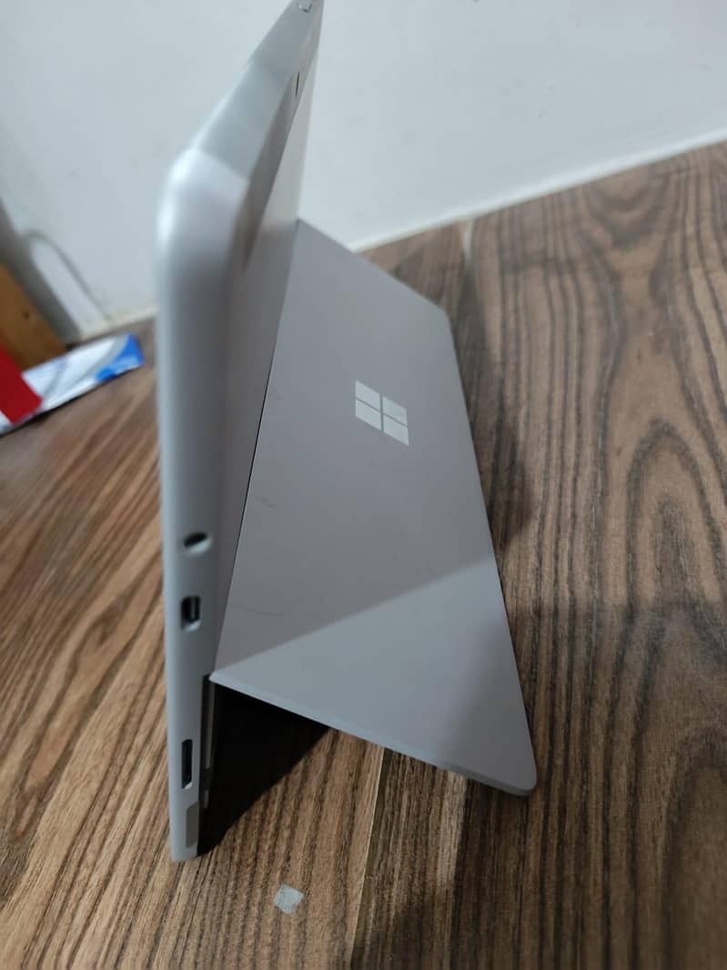 Microsoft surface Go 2 (4/64) 7