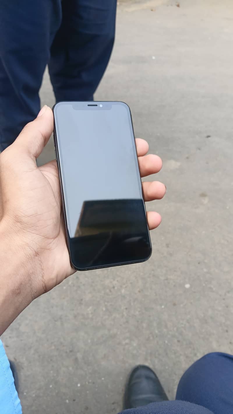 Apple iPhone XS 2