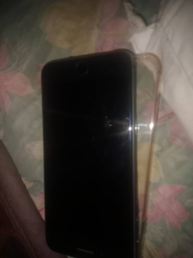 Apple iPhone 8 Plus 0
