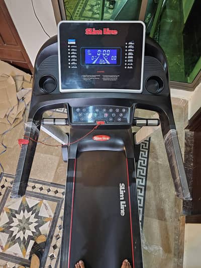 Treadmill running machine Ac moter 150 kg weight supported