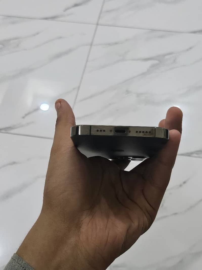 Apple iPhone 12 Pro 2