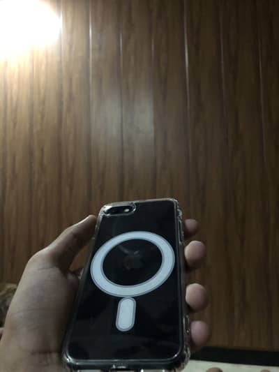 Apple iPhone SE
