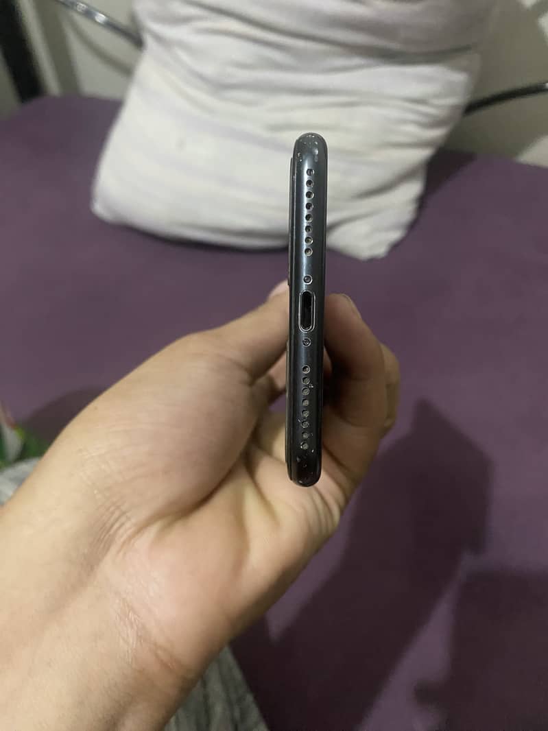 Apple iPhone 7 Plus 1