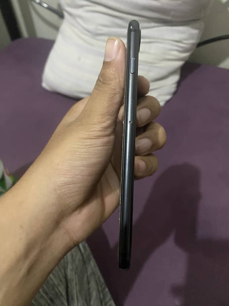 Apple iPhone 7 Plus 4