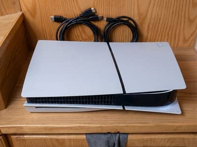 PLAY STATION 5 slim