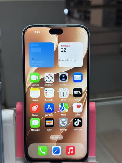  iPhone 18 Pro Max — Burgundy ‍ & Glacier Blue 