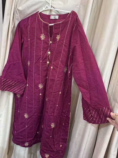 Embroided casual shirt