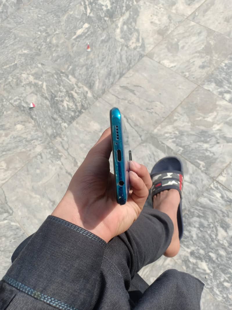 Xiaomi Redmi Note 9S 6