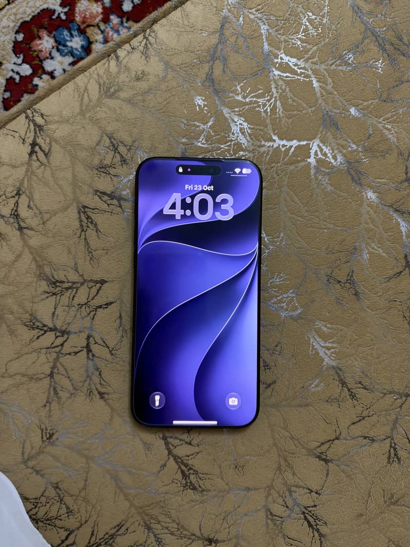 Apple iPhone 16 Pro Max 3