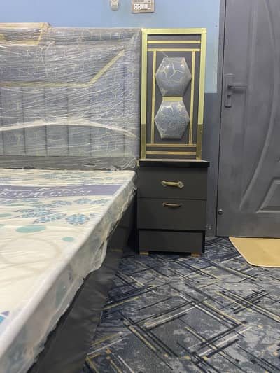 Modern king bed set Dressing & side tables