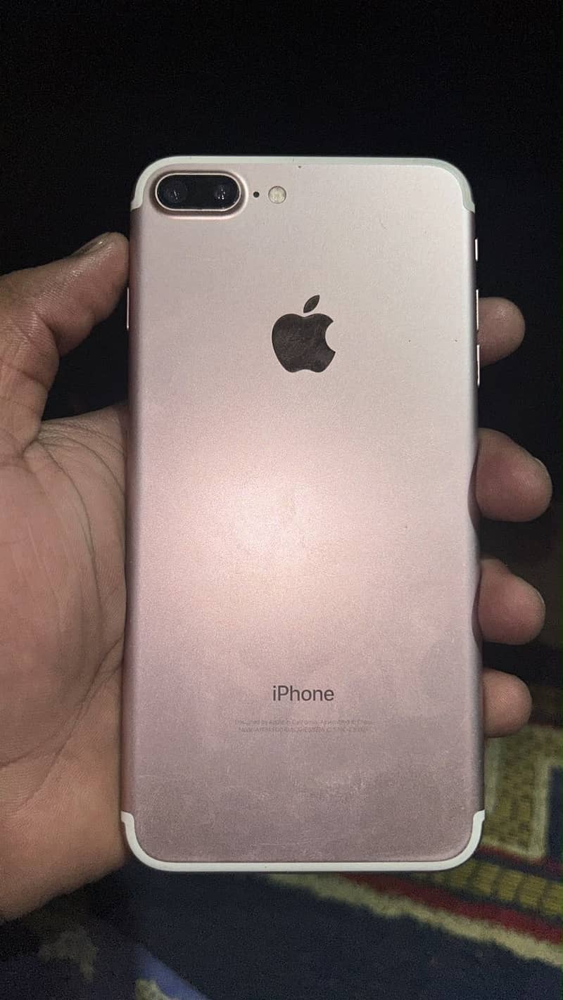 Apple iPhone 7 Plus 0