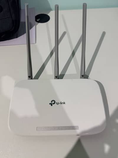 TP Link Wifi Router - TL-WR845N
