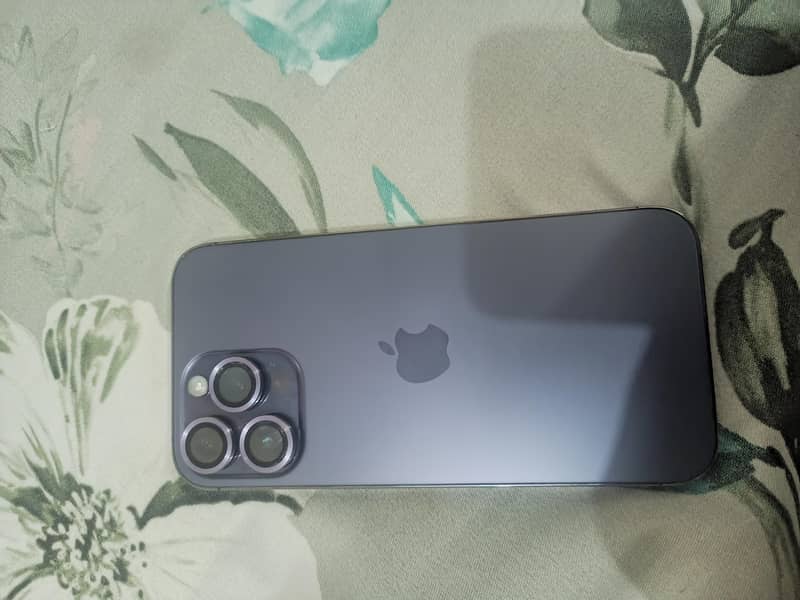 Apple iPhone 14 Pro Max 2