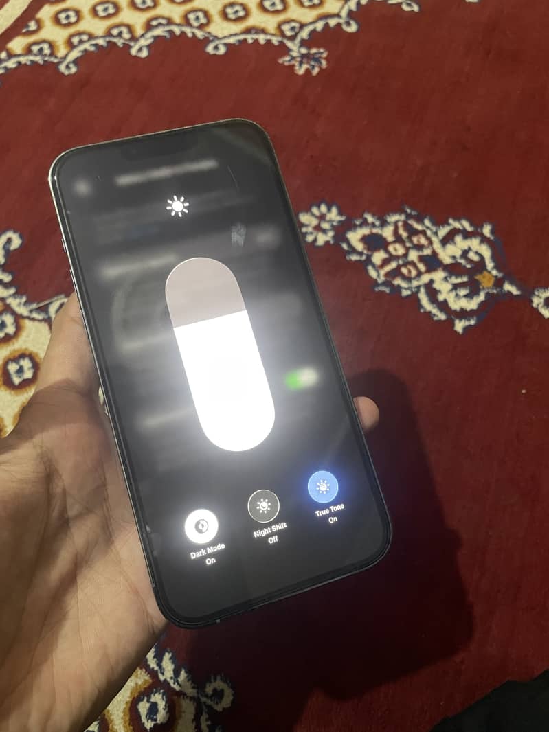 Apple iPhone 13 Pro Max 4
