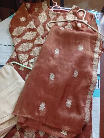 sparkling starl party wear