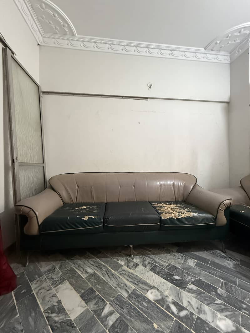 7 seater sofa 0