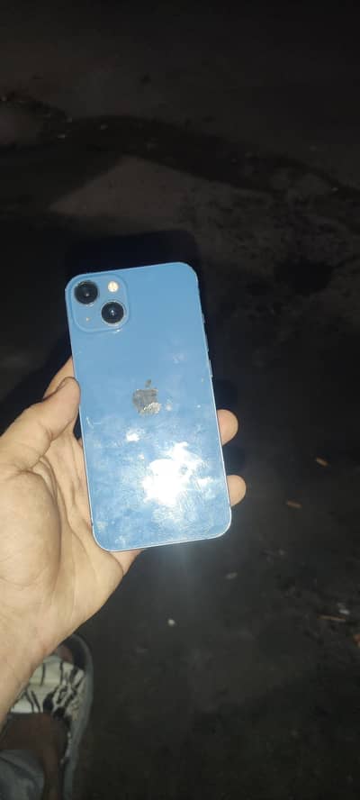 Apple iPhone 13