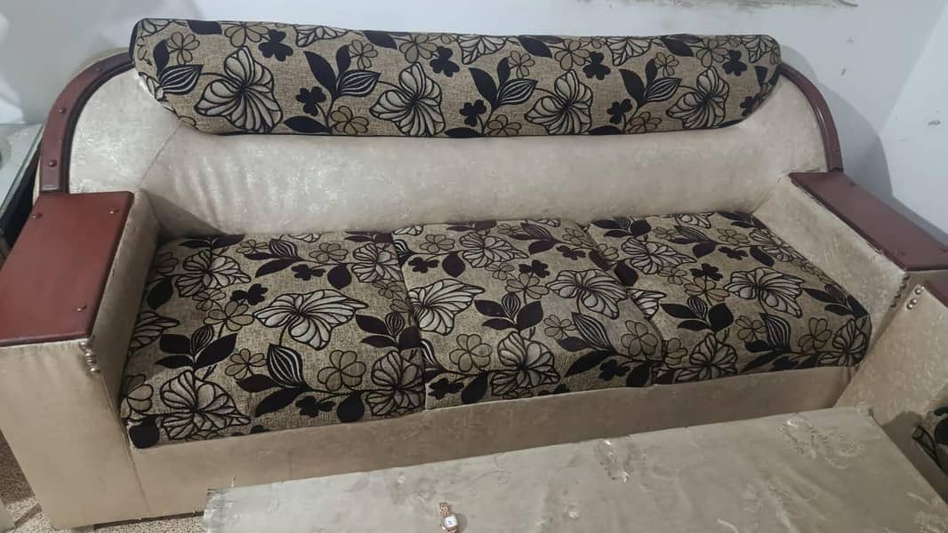 6 seat sofa 0