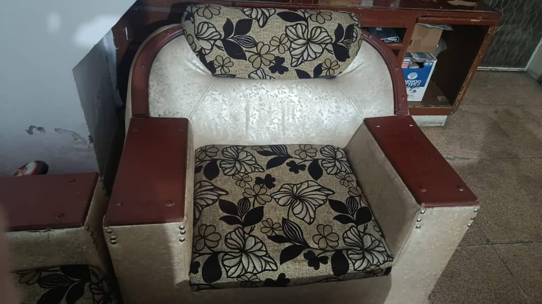 6 seat sofa 1