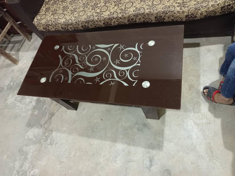 glass table 0