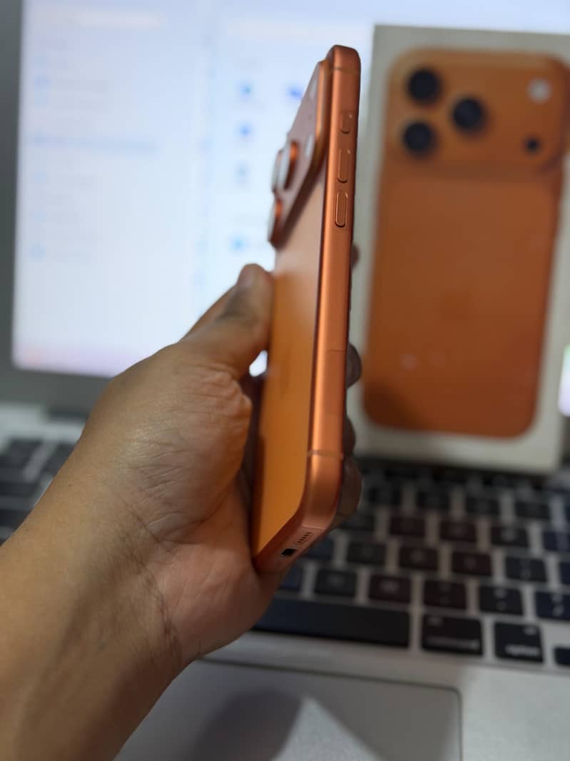 Apple iPhone 17 Pro jv 2
