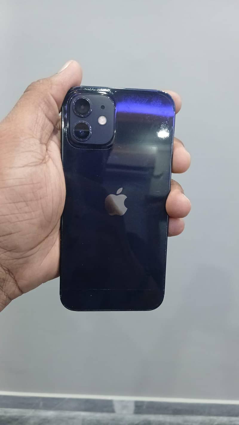 Apple iPhone 12 0