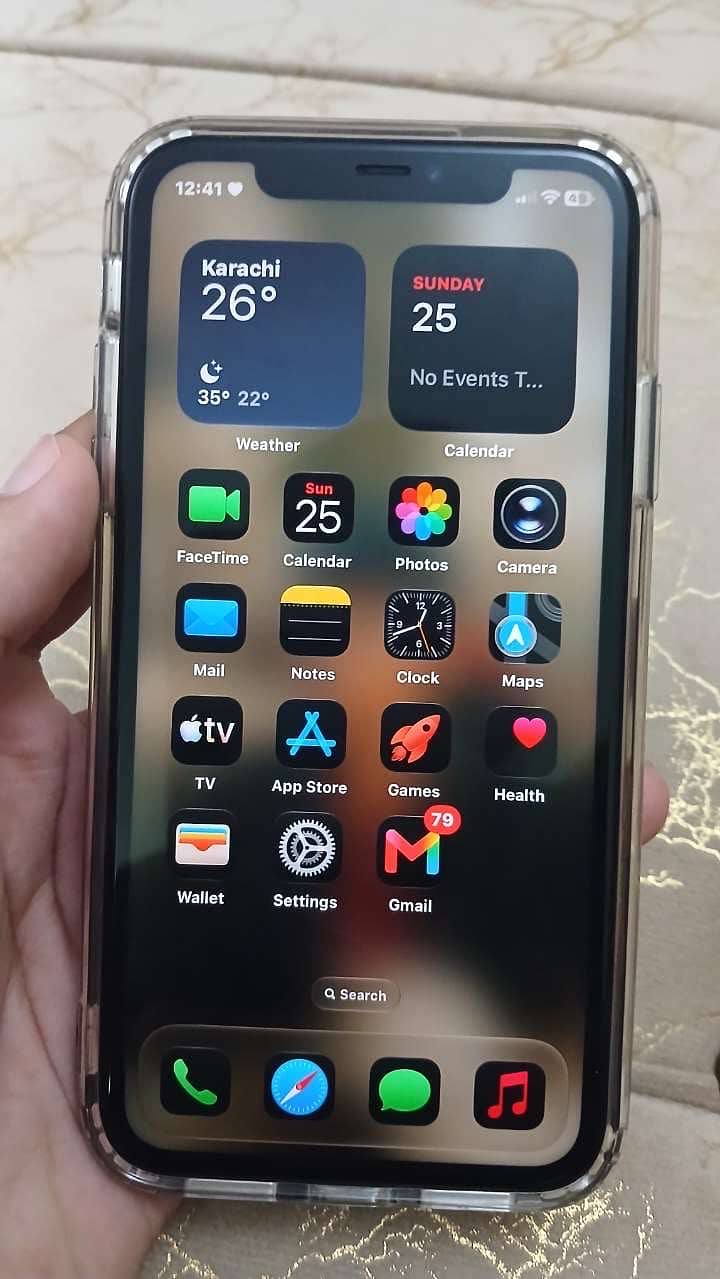 Apple iPhone 11 3