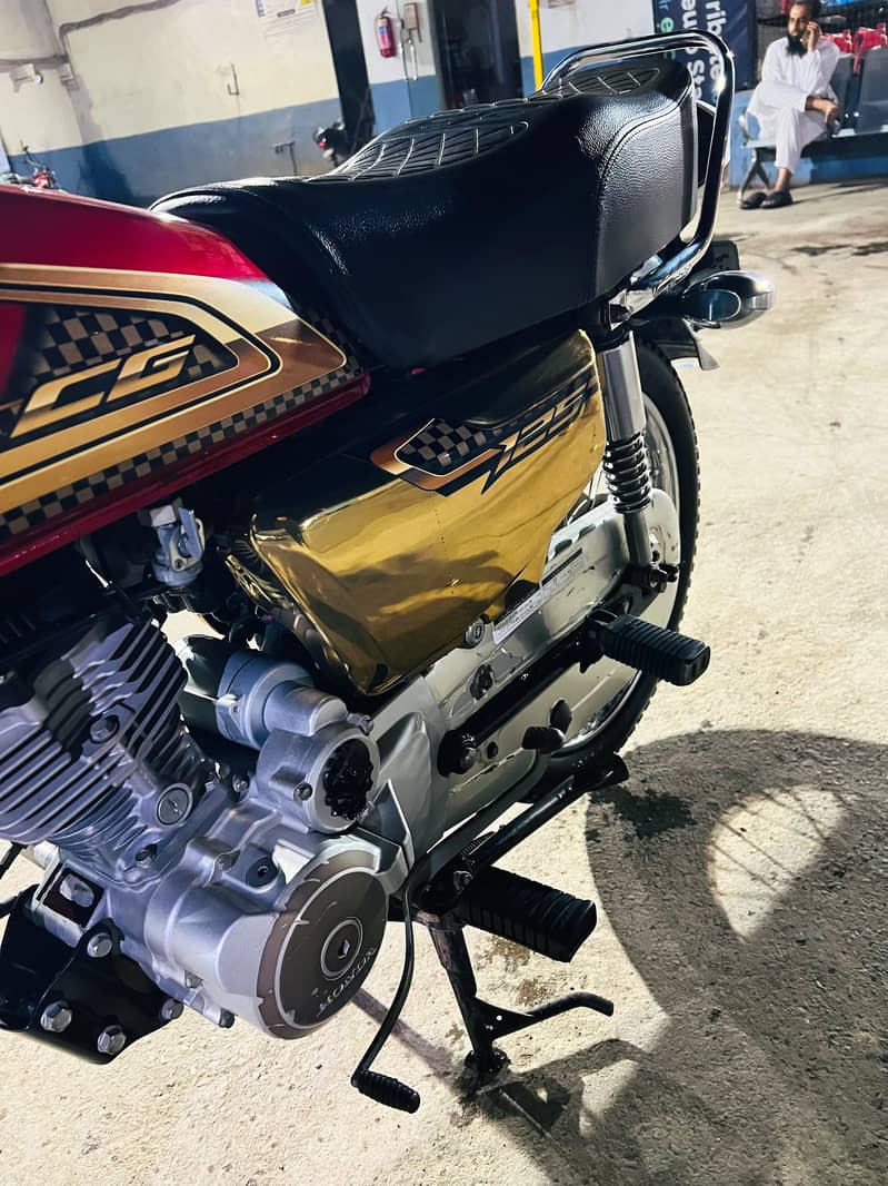 CG 125 selfstart 4