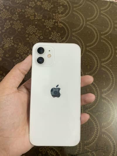 Apple iPhone 12
