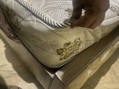I am selling master heavy duty most durable mattresses urgent