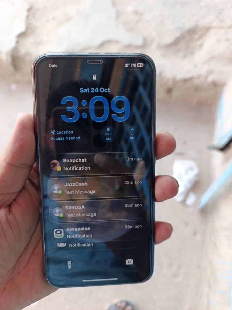 Apple iPhone 11 Pro Max 1