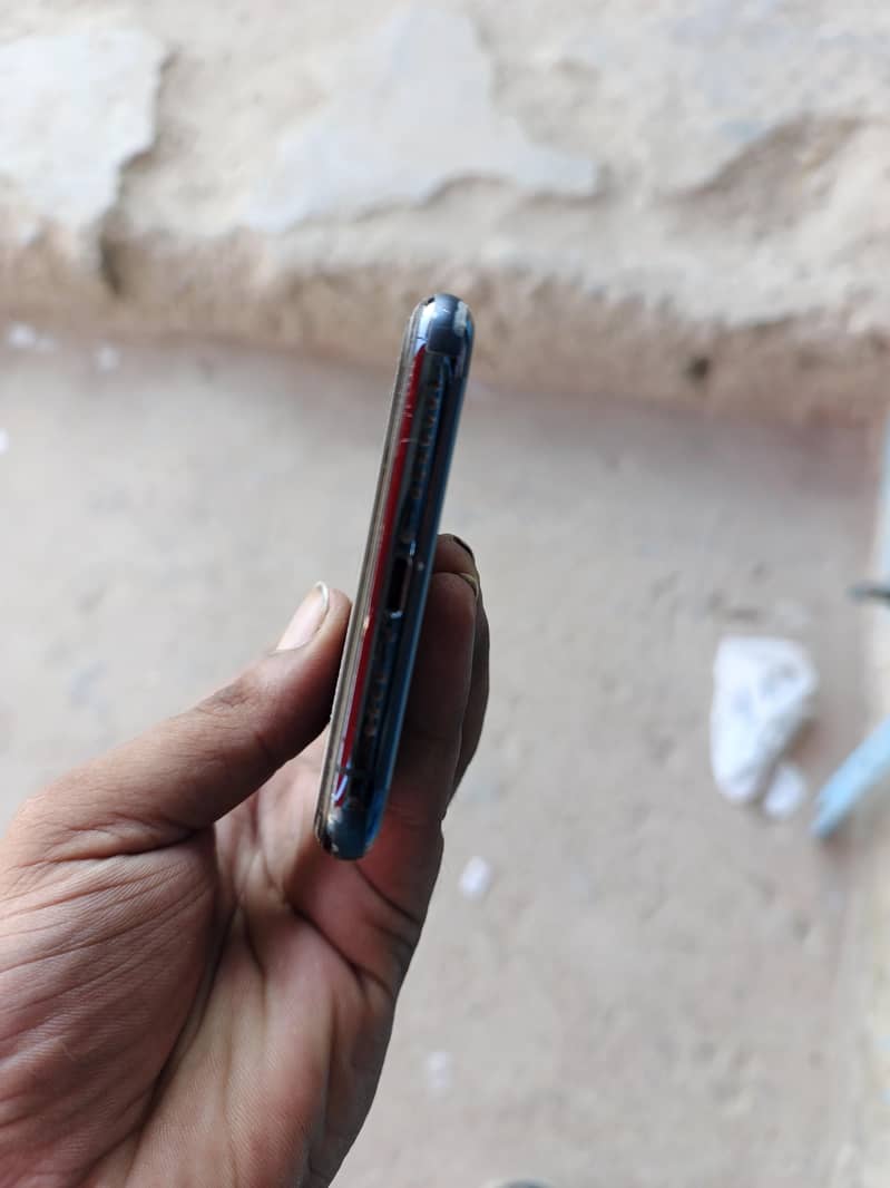 Apple iPhone 11 Pro Max 3