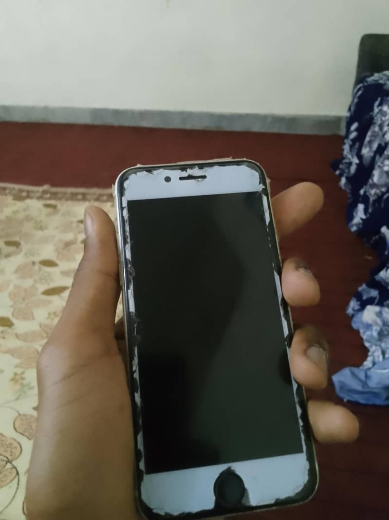 Iphone se2020 4