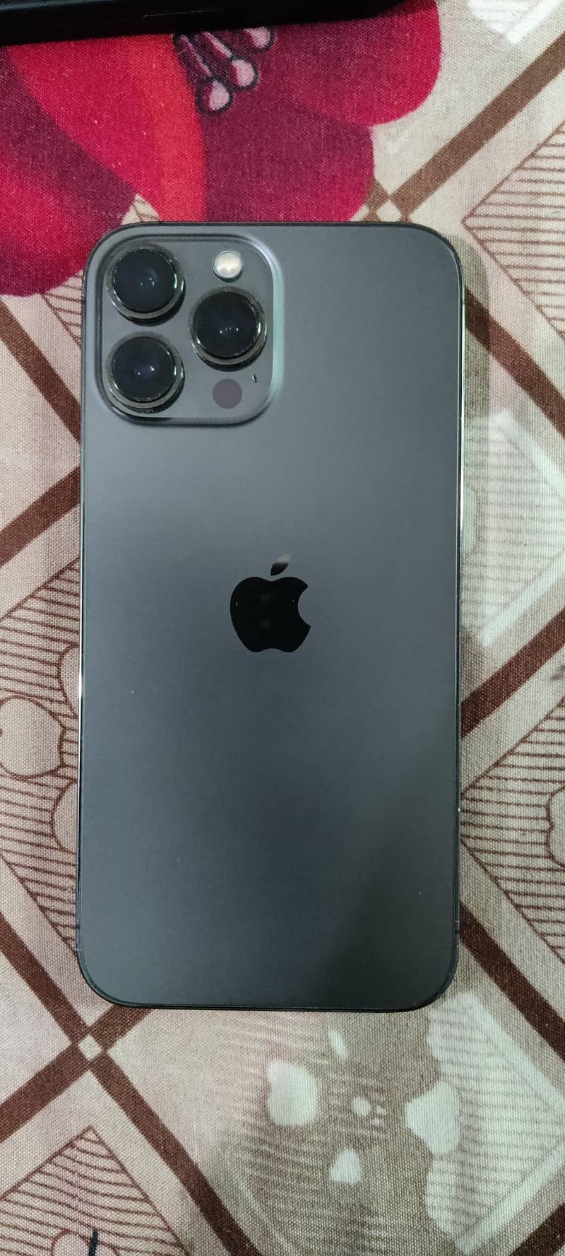 Apple iPhone 13 Pro Max 3