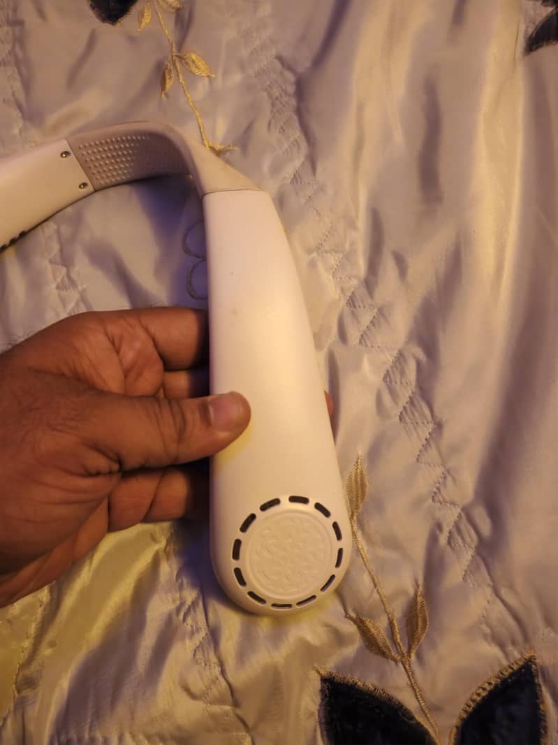 Neck fan 3