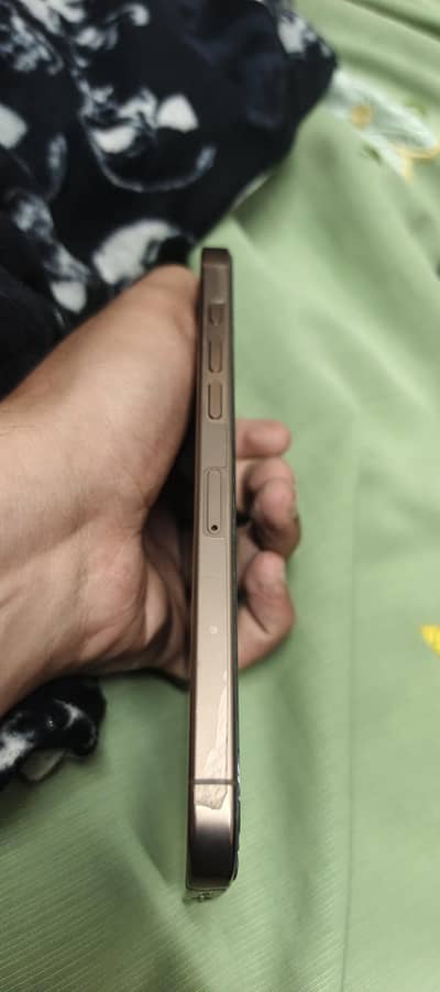 Apple iPhone 16 Pro Max factory unlock