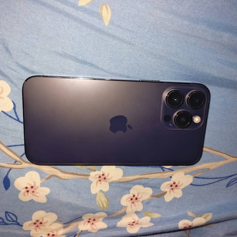 Apple iPhone 14 Pro Max 4