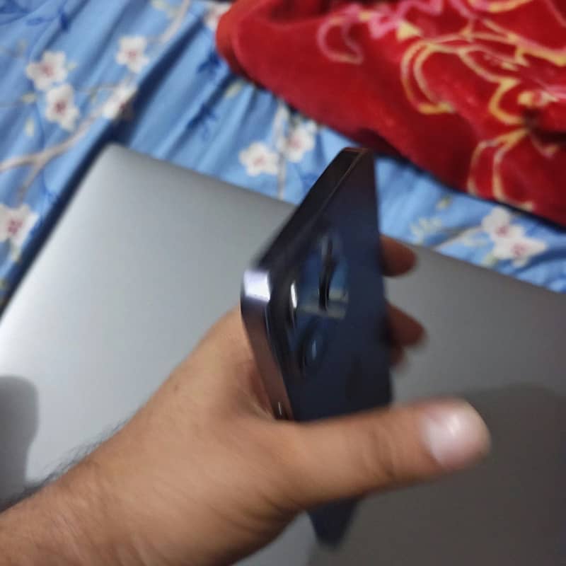 Apple iPhone 14 Pro Max 9
