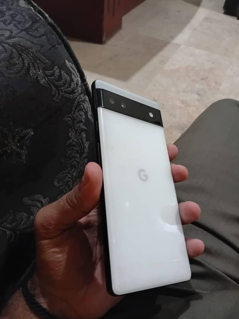 Google Pixel 6a 4