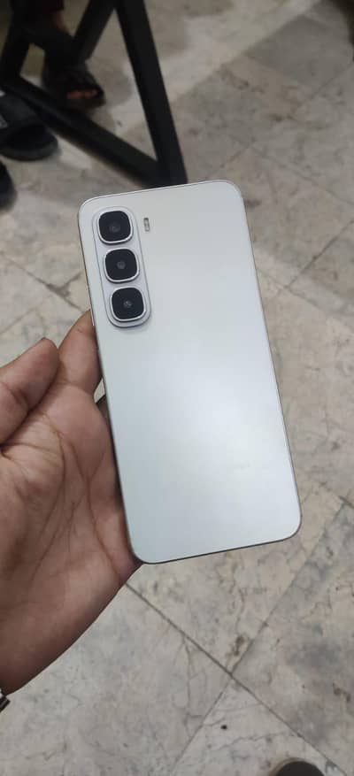Infinix Hot 60i