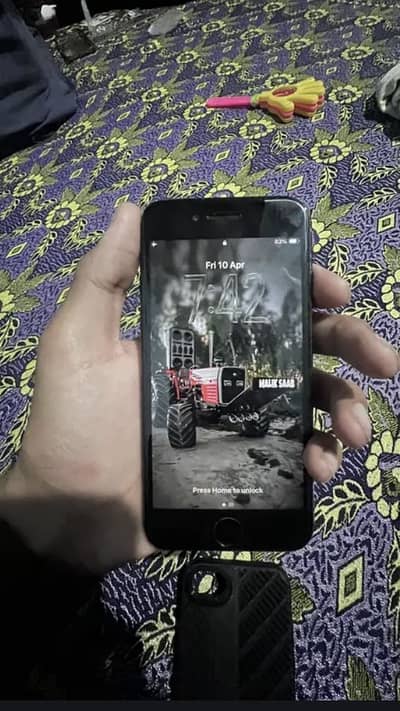 Apple iPhone SE