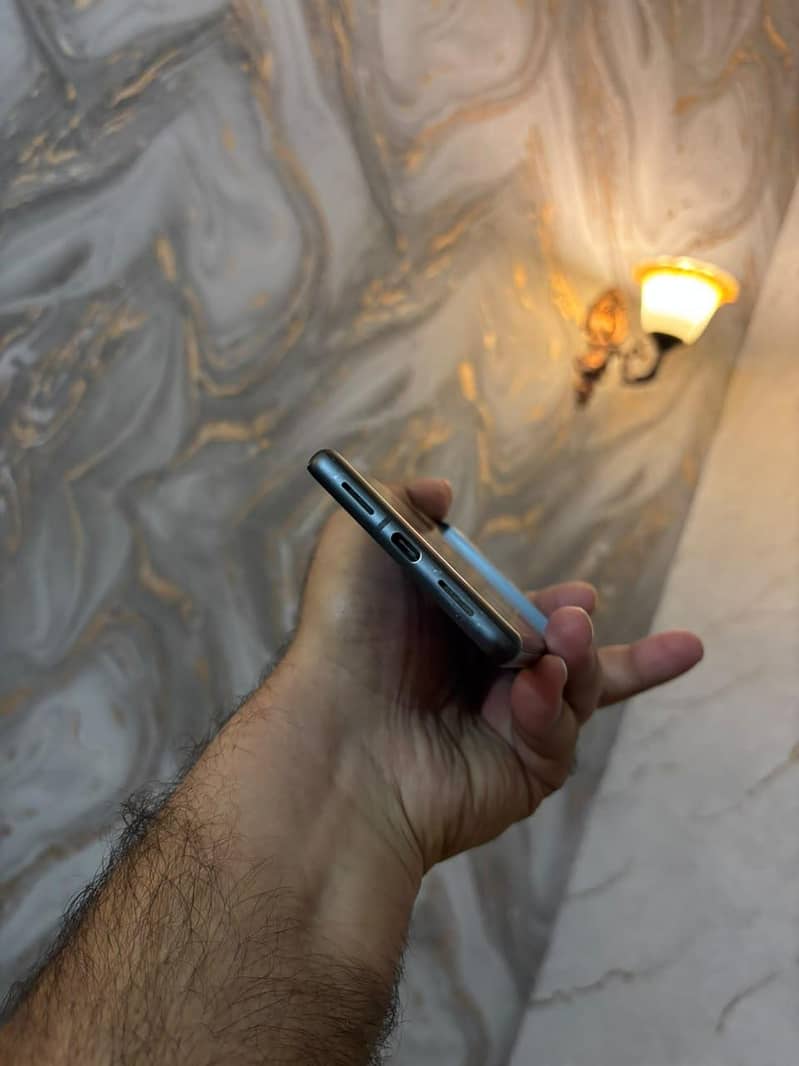 Google Pixel 7 5