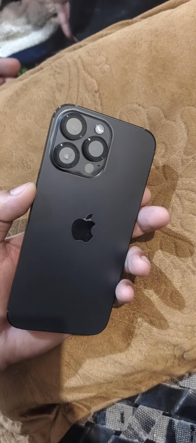 Apple iPhone 14 Pro Max 1
