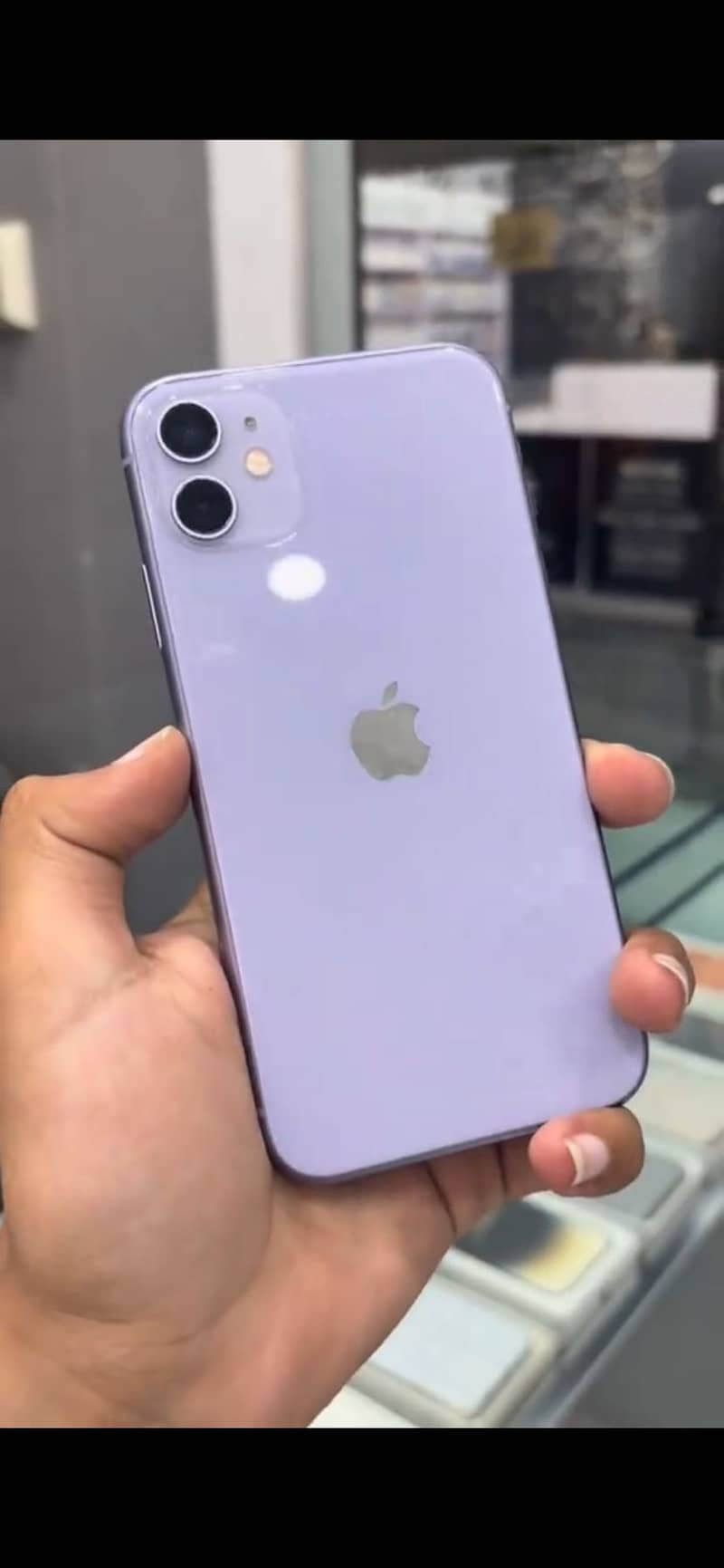 Apple iPhone 11 4