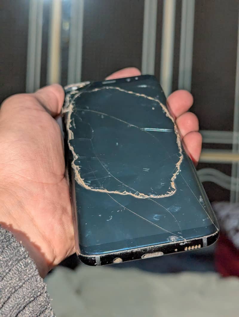 Samsung Mobile S8 2