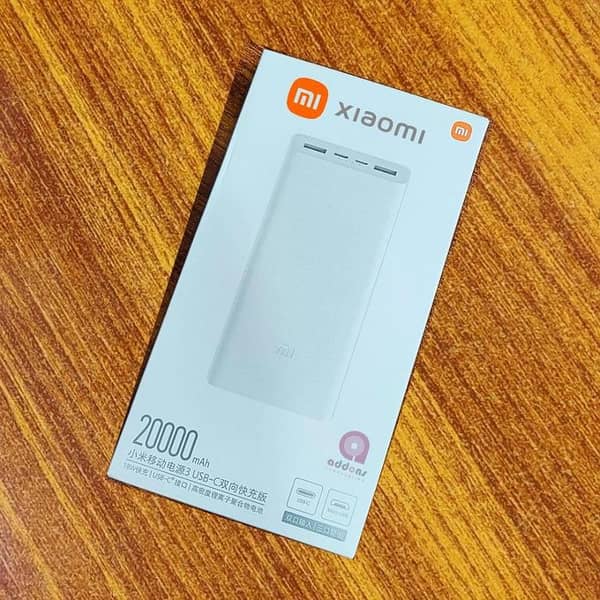 Original Xiaomi Mi Power Bank 20000mAh 111Wh Fast Charging Portable Charger - 3 Ports USB-C QC 3.0 Pass-Through Powerbank for iPhone Android & Laptops