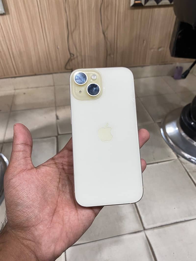Apple iPhone 15 2