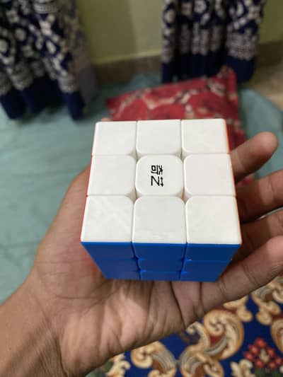 RUBIK CUBE 3 BY 3 BRAND NEW CONDITION 1 DAY USED
