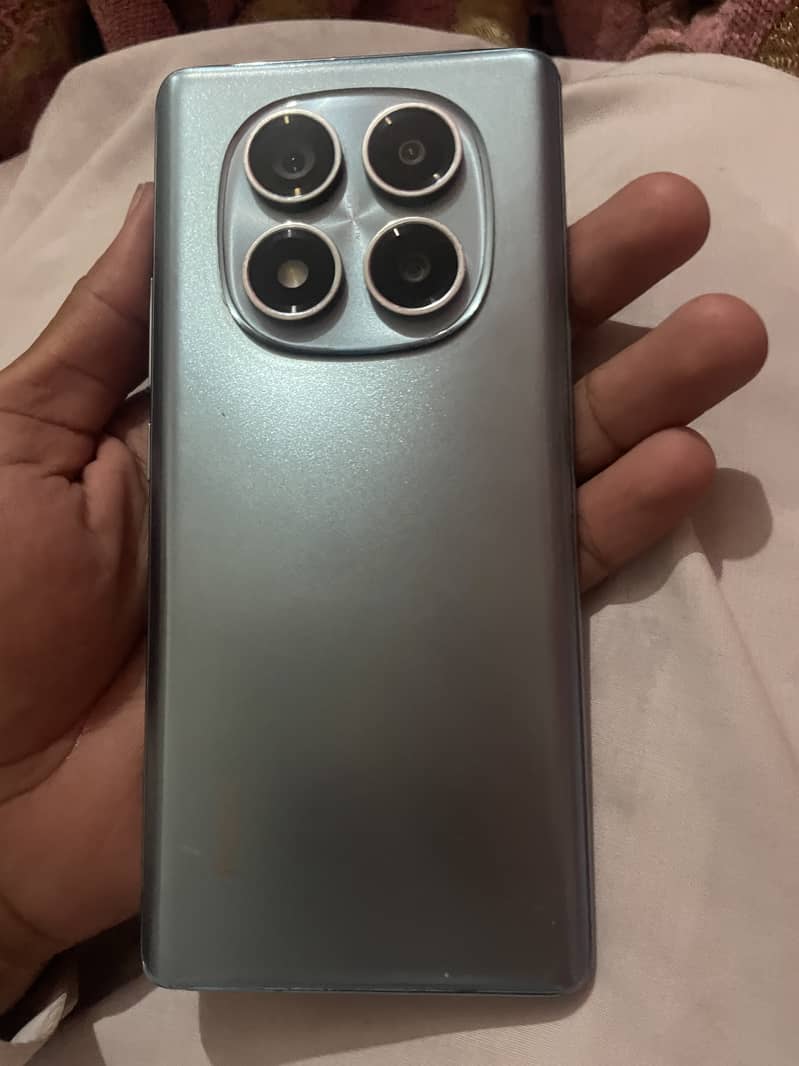 Xiaomi Redmi Note 14 Pro 3
